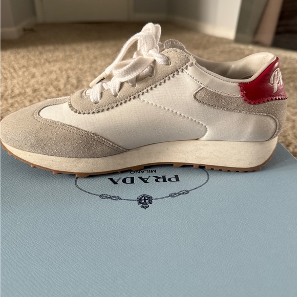 Prada sneakers size 38.5 - Picture 7 of 9